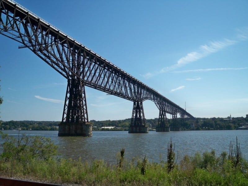 A bridge that is over the water.